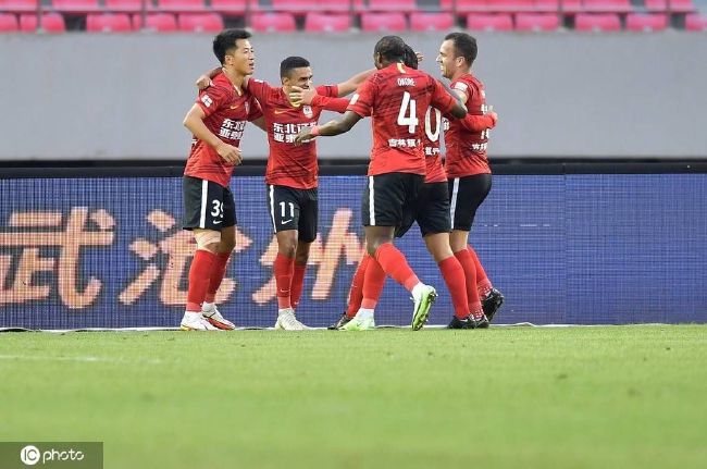 免费视频一区二区性色